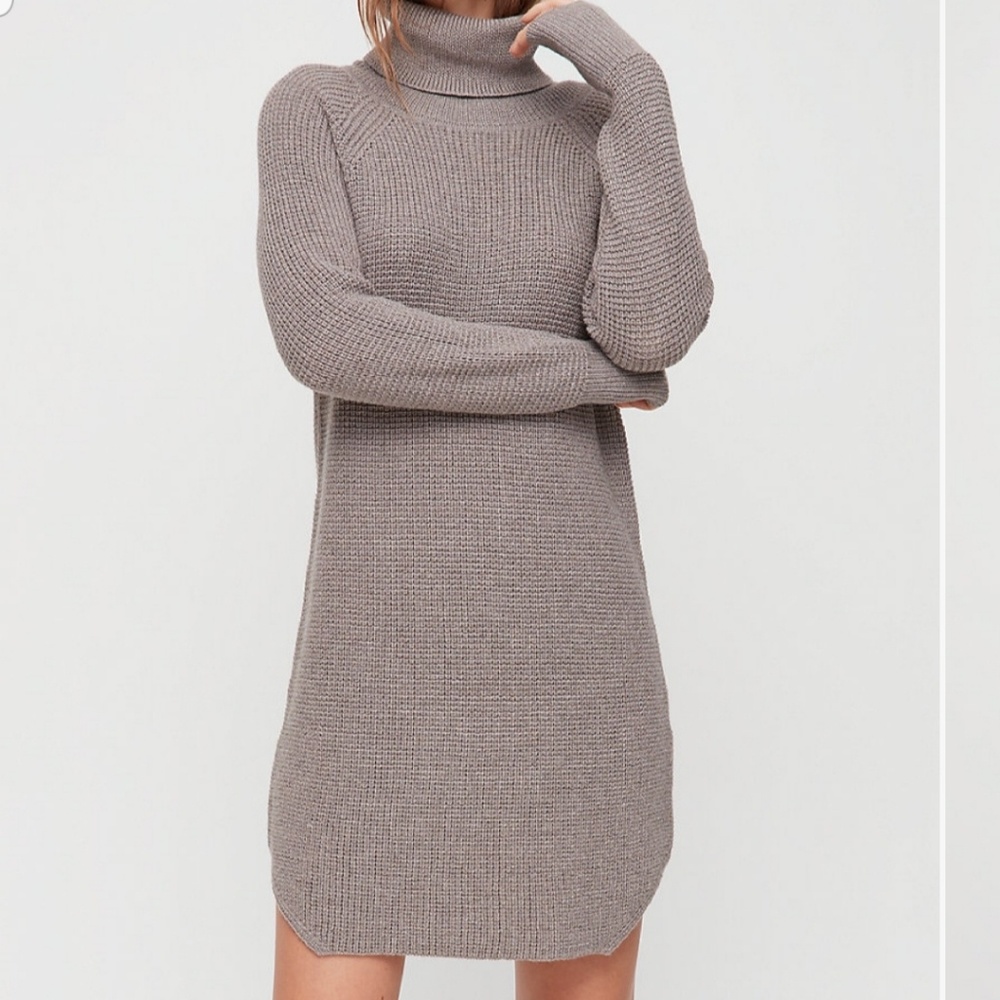 Aritzia Wilfred free Bianca dress